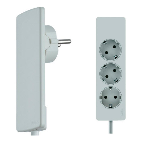 Featured image for “EVOline Plug with 3-fold socket rail / White / 150cm”