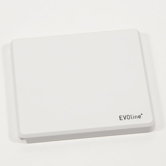 Featured image for “EVOline Square 80 / 1x power socket / 1x USB charger / White”