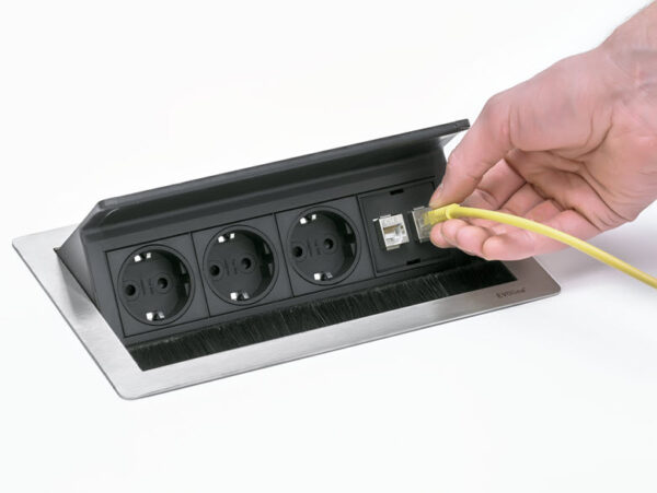 EVOline Fliptop Push M / Netbox 4x power socket / White painted-3482