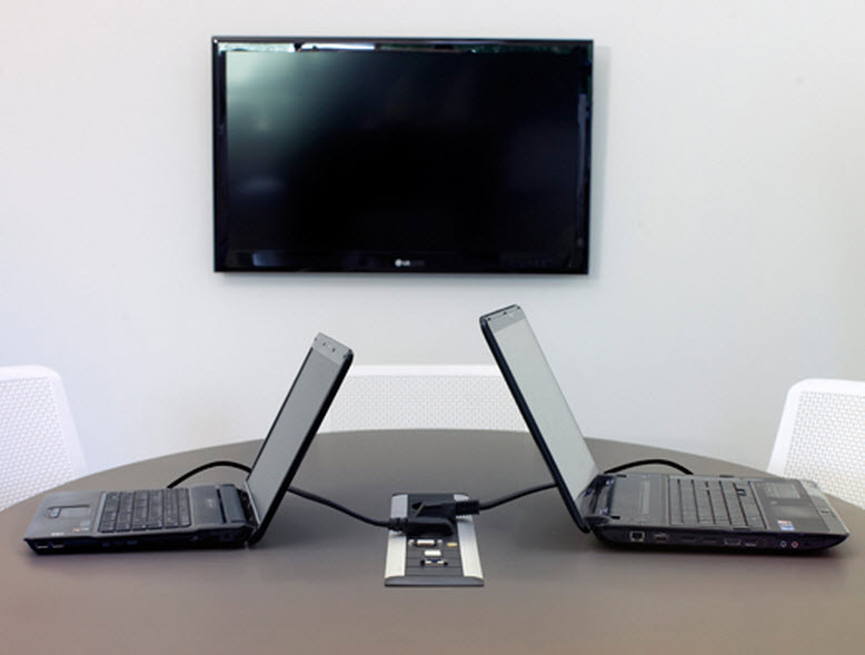 EVOline FrameDock DATA / black anodised / 3x power socket / 2x RJ45-3494